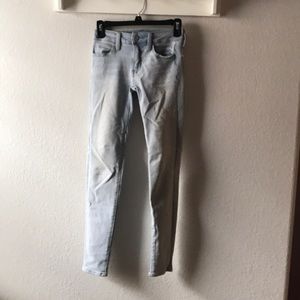 American eagle light wash jegging